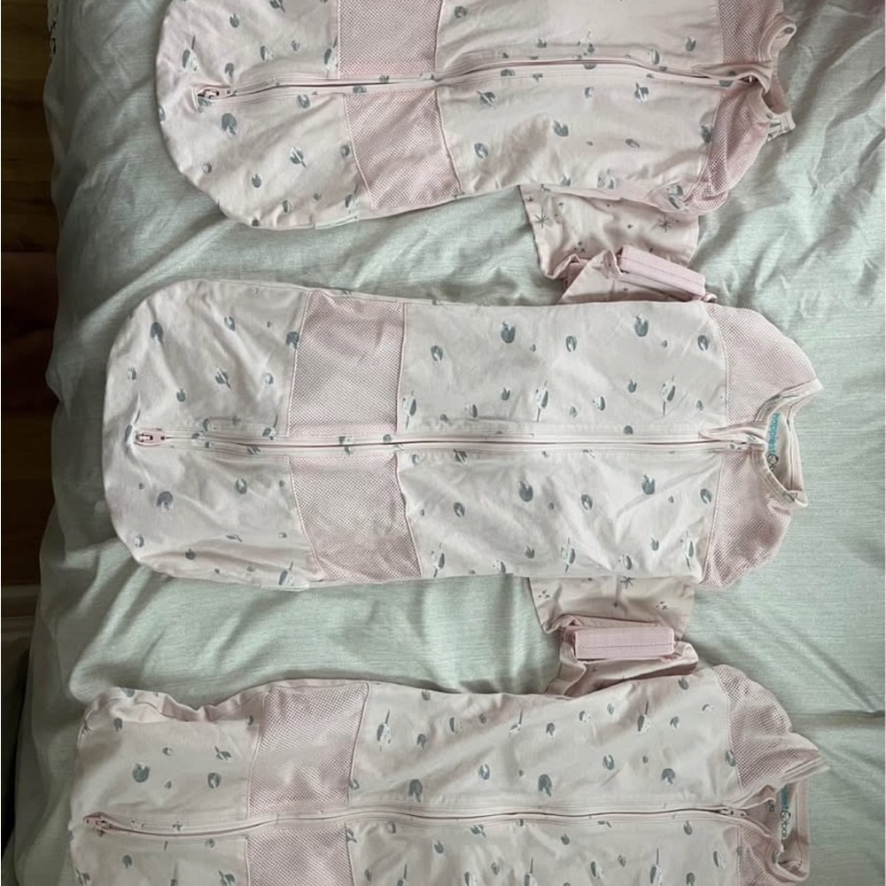Cozy Baby Swaddle Set in Pink and White